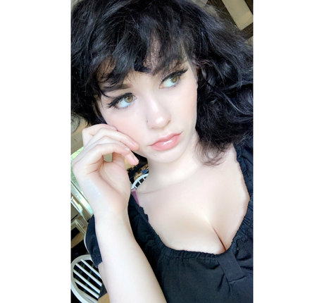 alienonearth erotic pornstar images