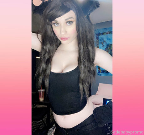 alienonearth naked pornstar archive