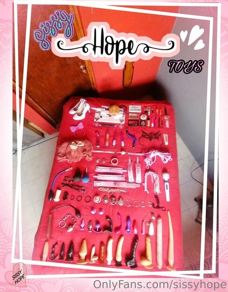 sissyhope nude star img