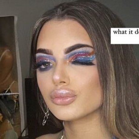 krystaleeliz pretty model img