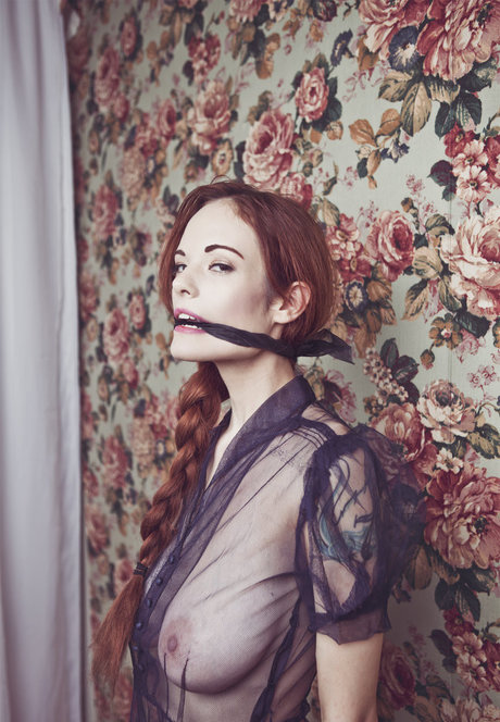 Henna Nueller sexy actress galleries