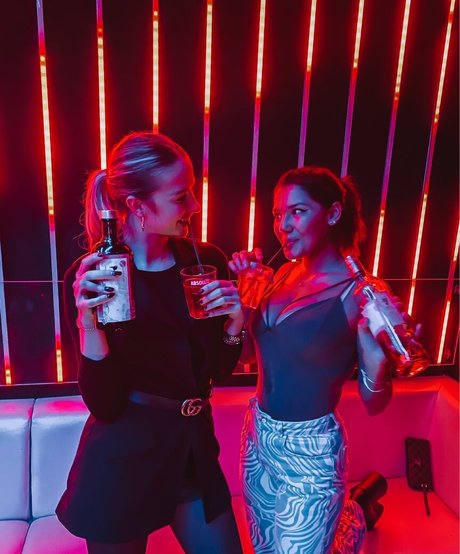 Hannah Malvone model free images