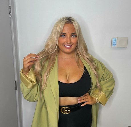 Olivia D star xxx pic