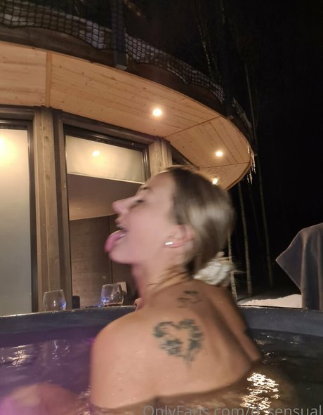 d sensual model adult galleries