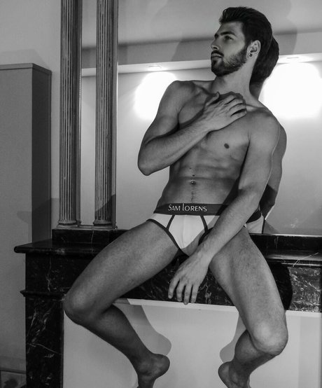 bcthaales xxx model pic