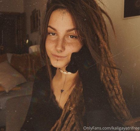 kaligayatrifree model adult images