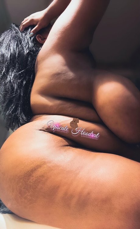 upscalehoodrat2 free model pics