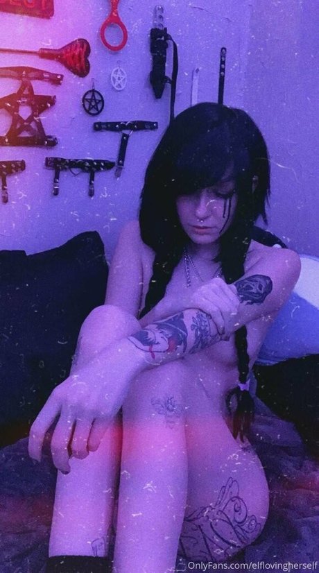 elflovingherself exclusive star archive