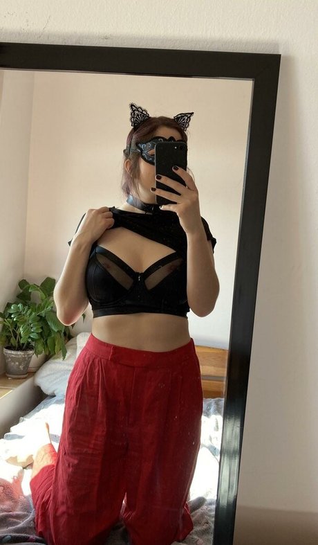 Lunafern model porn pictures