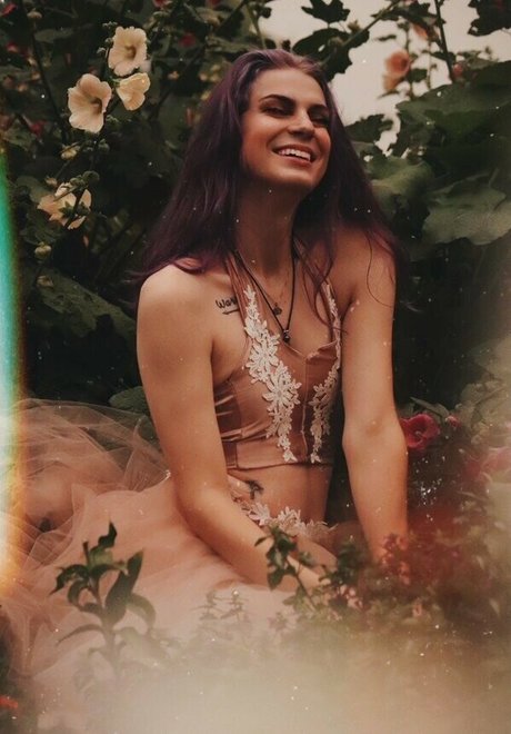 Laced Up Lace pretty model img