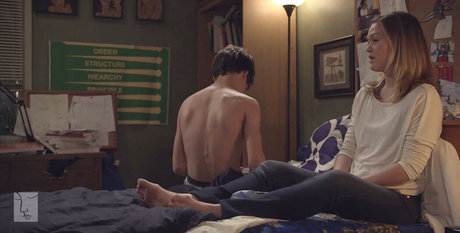 Julia Stiles exclusive star photo