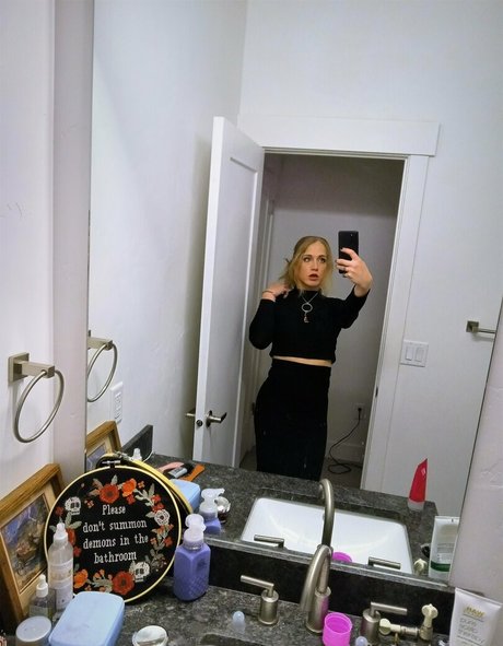 dahliainbloom1 pornstar pretty pic