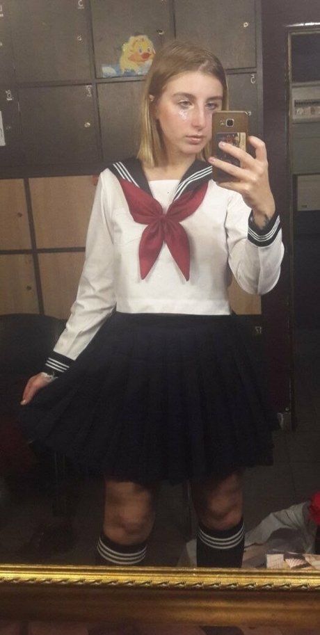 alice immodest star sexy galleries