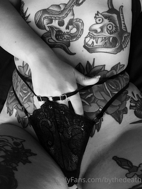 kikithedeath star beautiful photos