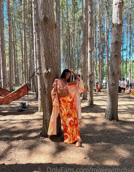 movewithrose pornstar naked photo