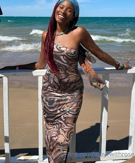 movewithrose naked pornstar archive