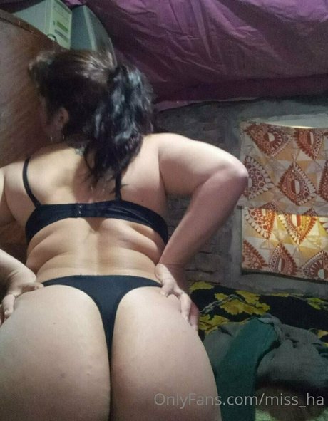 miss ha art star gallery