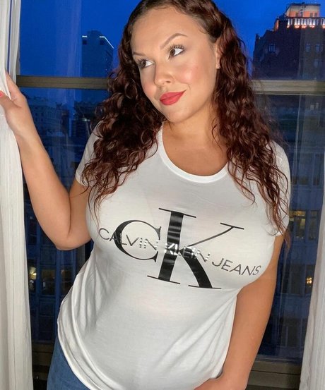 Gia Blaze star adult pic