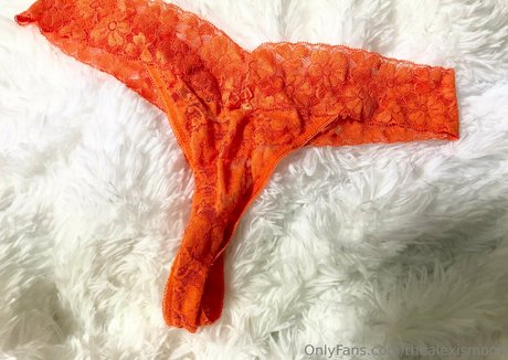 thealexismoon pretty model image