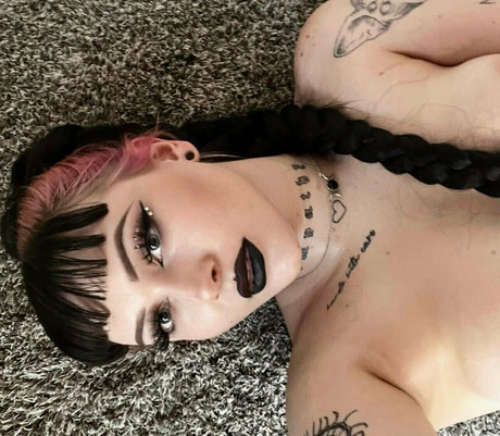 sienafaefree model hd pic