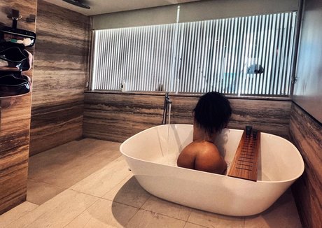 Lovesirensong model erotic galleries