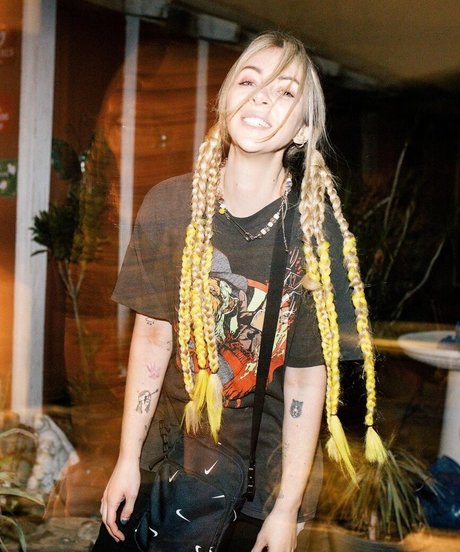 Alison Wonderland best pornstar picture