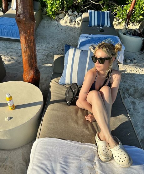 Alison Wonderland pornstar art photo