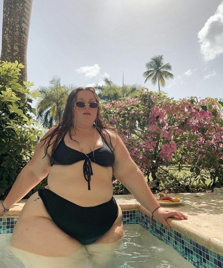 LuciaMaison nude actress photo