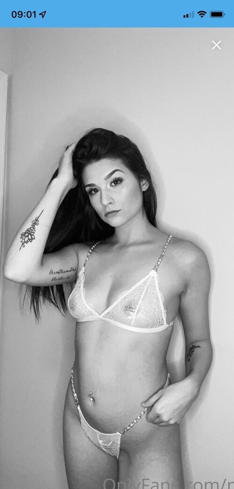 BabyNaomi star exclusive pictures