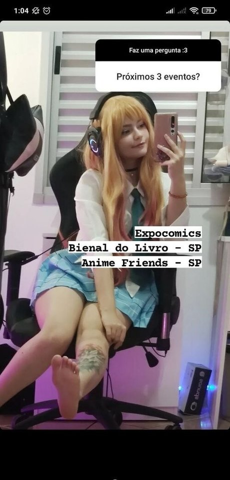 Lari Anjos model top gallery