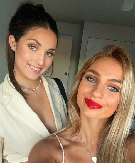 Amber Lee Lockhart model erotic pictures