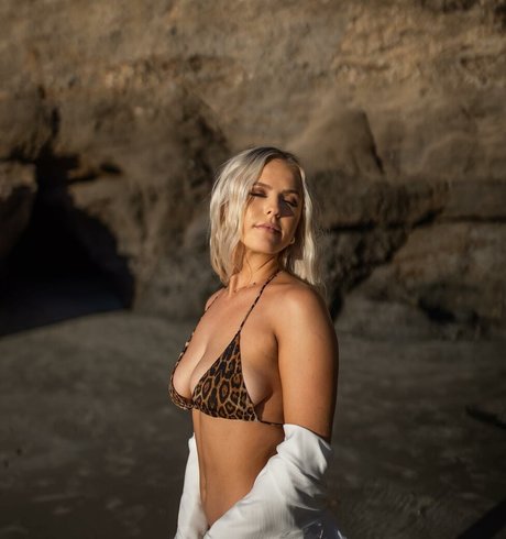 ellaredmond star nudes pictures