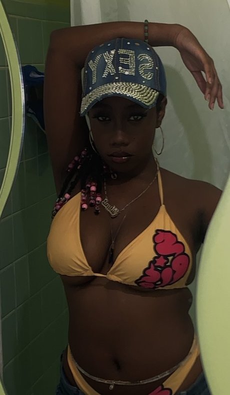 mimithesexdeity model sexy galleries