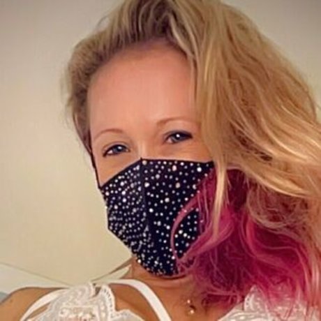 maybemn model hot images