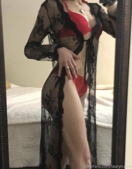 lauryn roes star exclusive archive