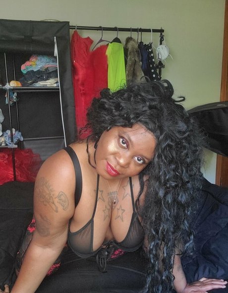 seductivestormx nude model images