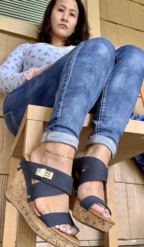 pregnant asian onlyfans sex image