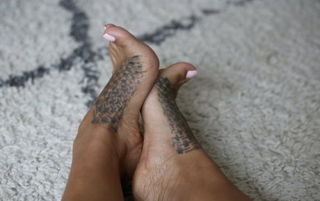 asianfootworship nude star gallery