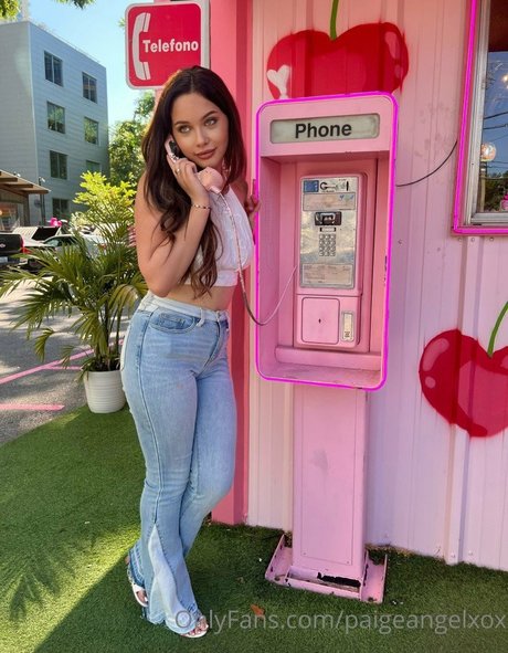 Paigeangelxox model adult img