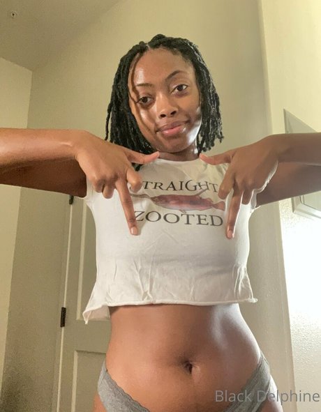 blackdelphine nude model image