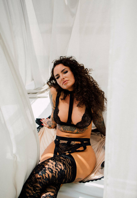 christymack hot actress picture