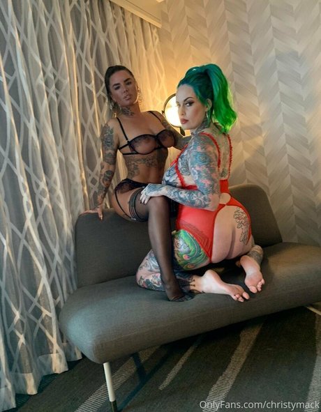 christymack pornstar hot pic