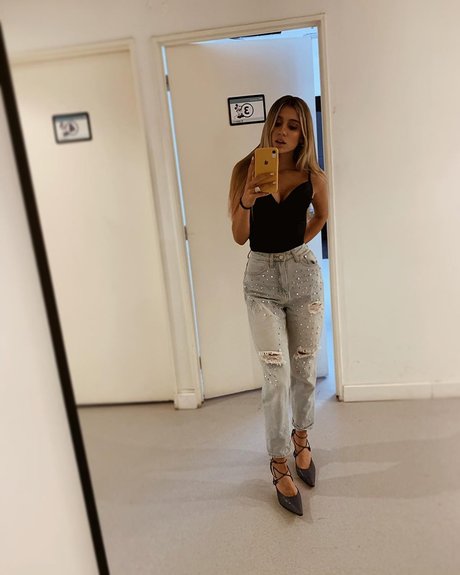 Morena Beltran model nudes pic