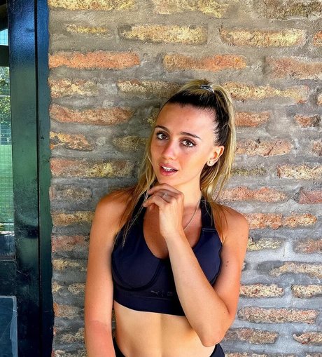 Morena Beltran star exclusive img