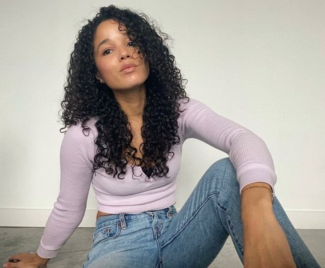 Alisha Wainwright xxx model archive