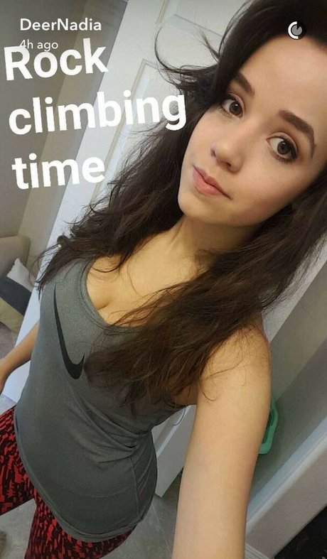 Deernadia sex model images