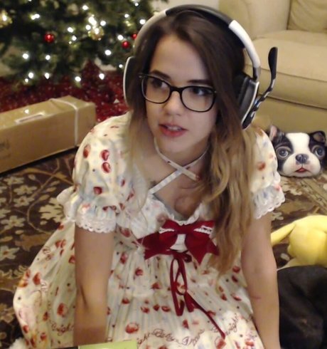 Deernadia beautiful actress images