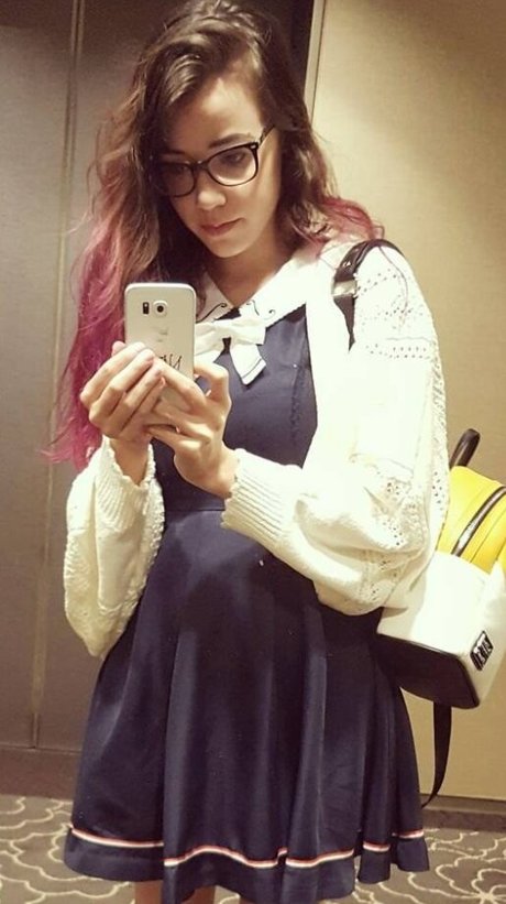 Deernadia nude actress photo