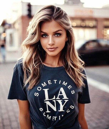 Marina Laswick nice model photo