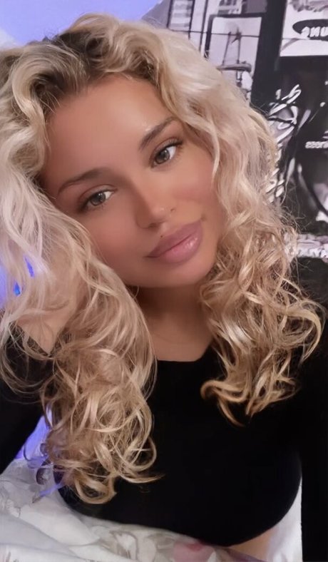 Ana Dilber model erotic images